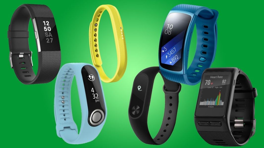 Rating of the best fitness bracelets (pedometers) for 2026