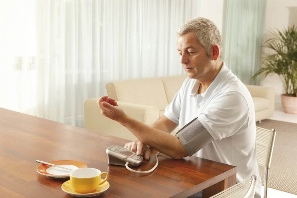 Rating of the best blood pressure monitors 2026