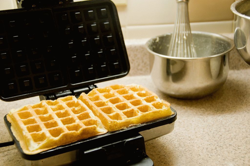 Best Waffle Makers for Home in 2026