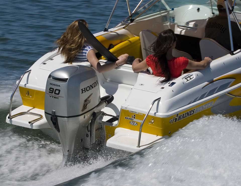 Rating of the best outboard motors in 2026
