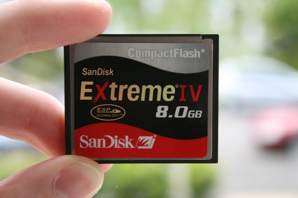 Best Compact Flash Cards in 2026