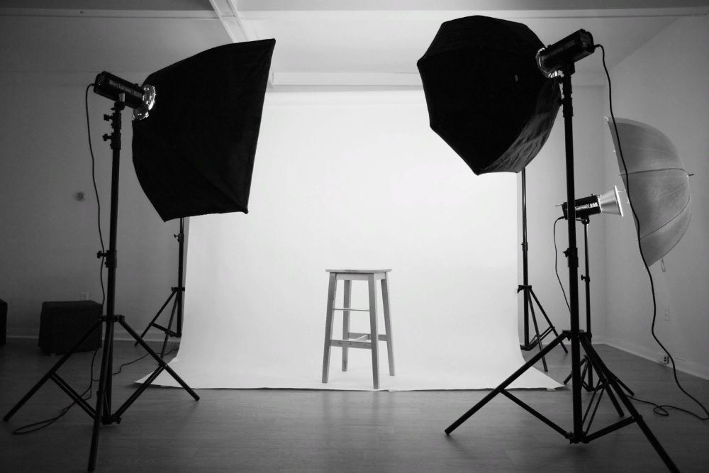 Review of the best stands and cranes for a photography studio in 2026