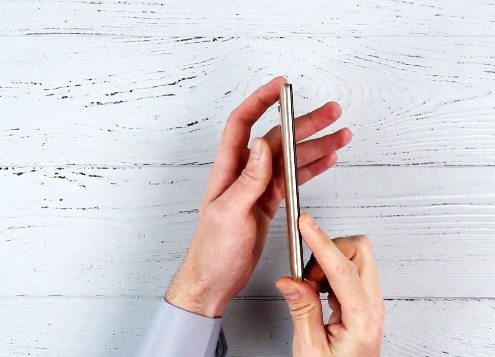 Dimensions of the device