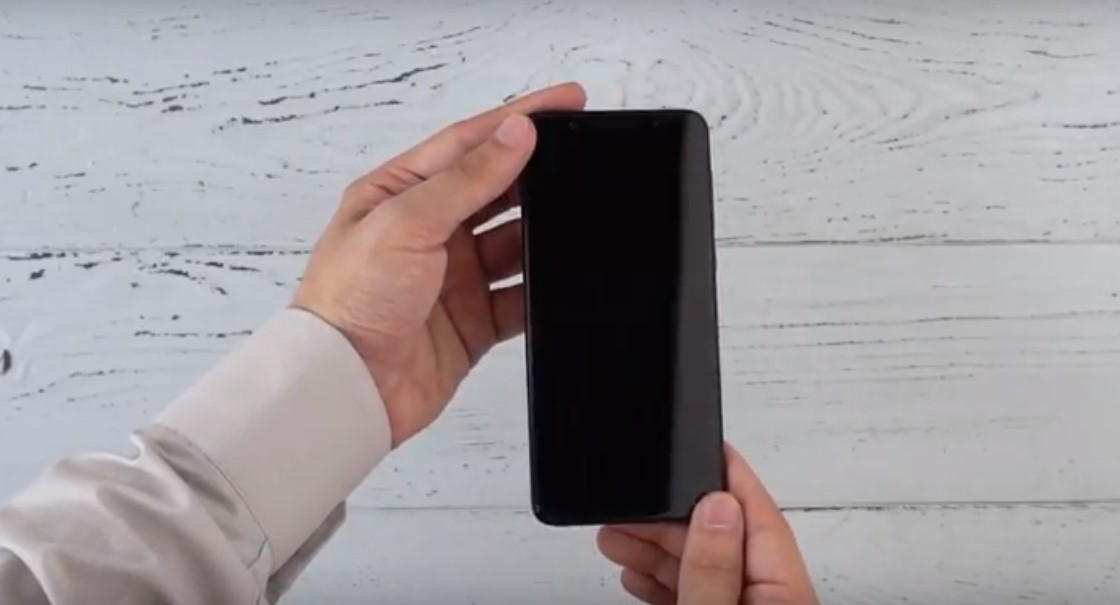 Alcatel 3X 5058I smartphone - advantages and disadvantages