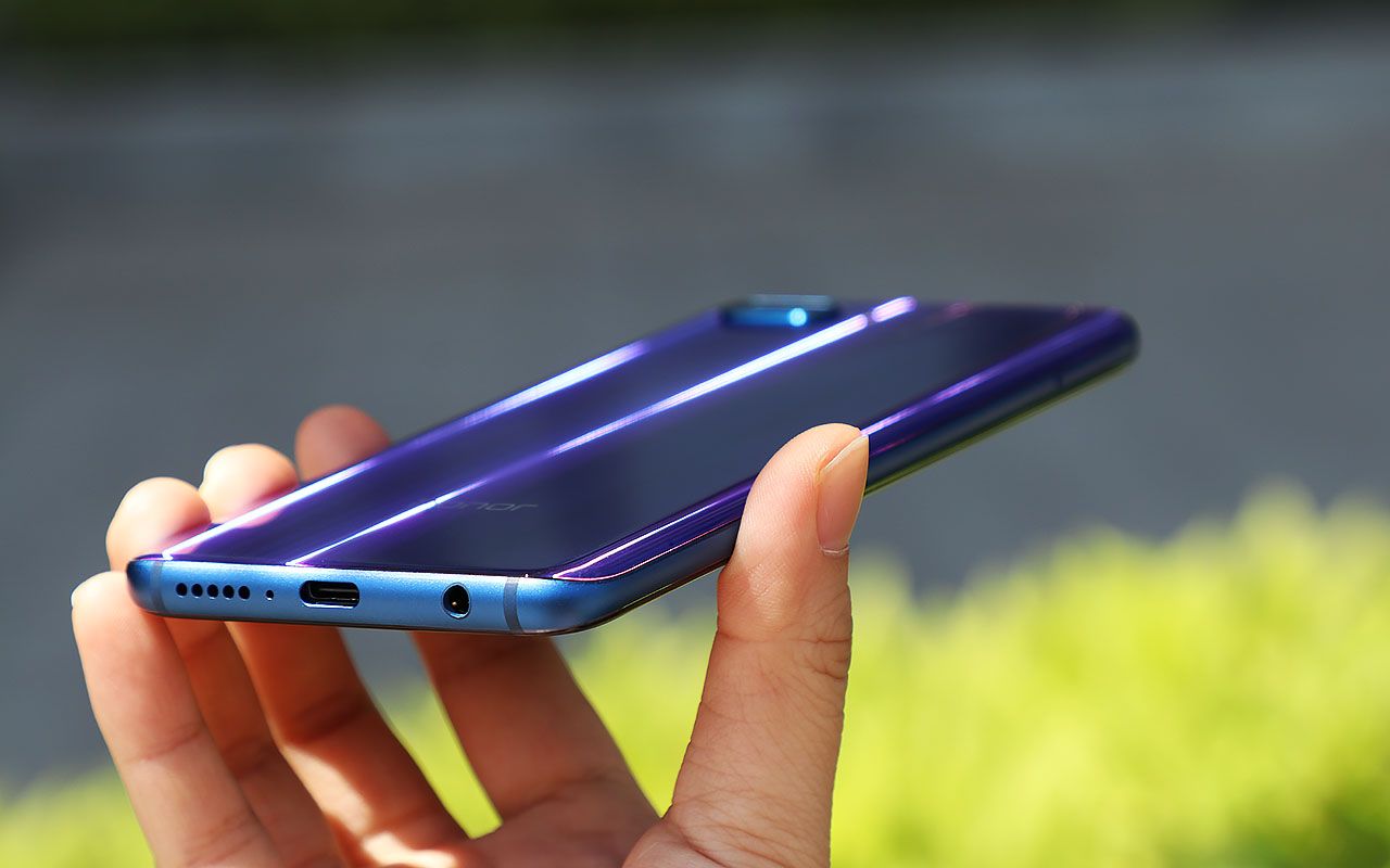 Honor 20 smartphone - pros and cons