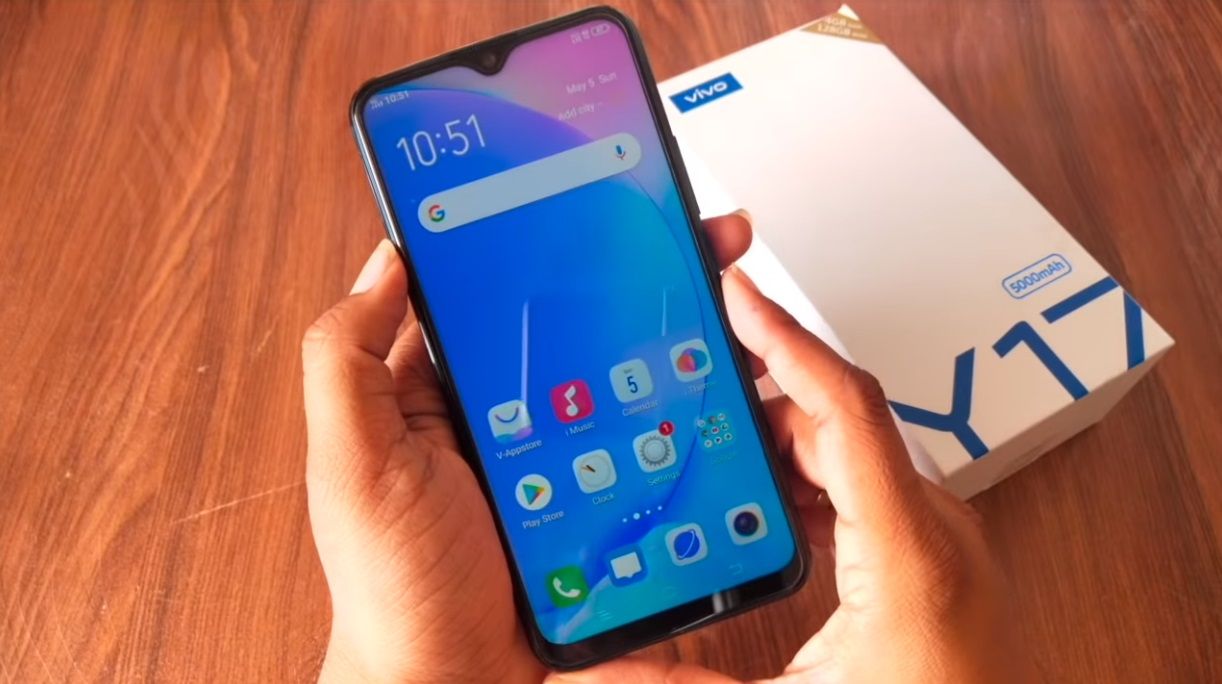 Vivo Y17 smartphone - advantages and disadvantages