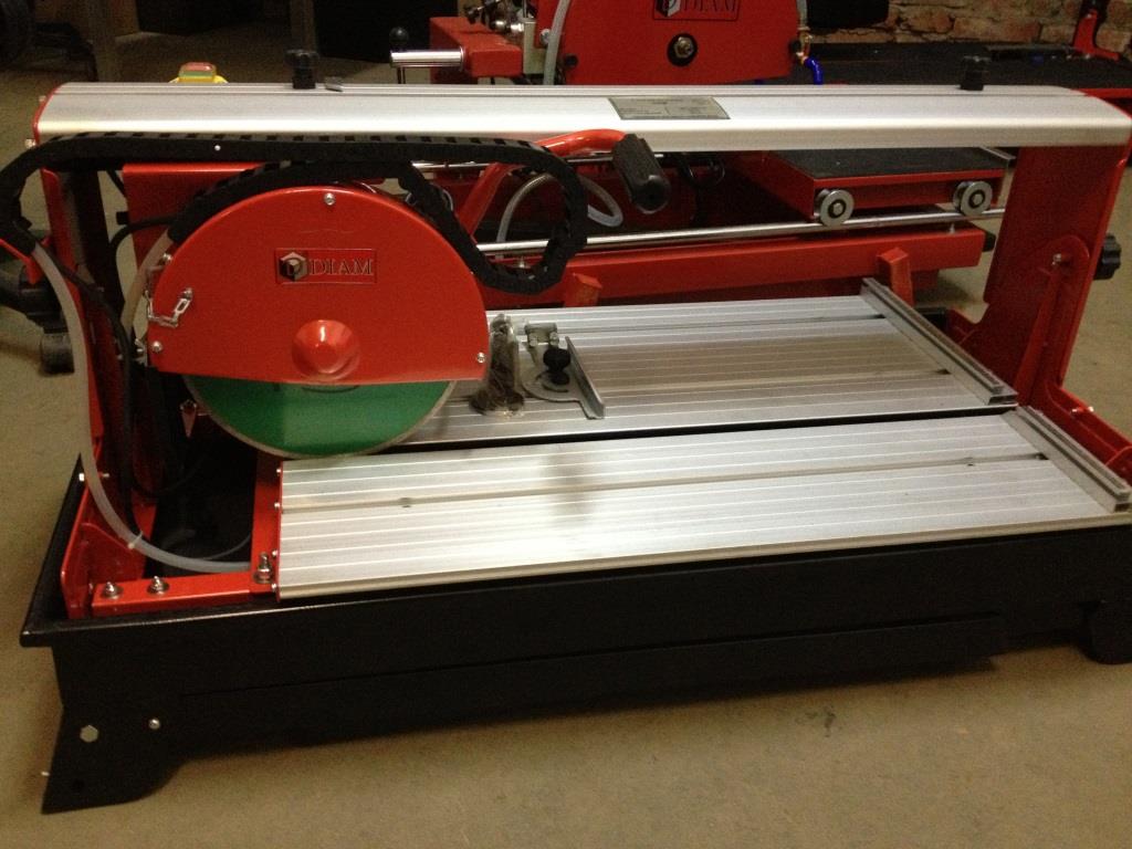 Rating of the best stone cutters for 2026