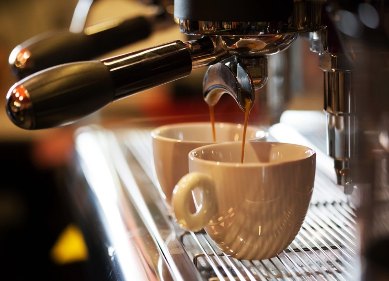 Rating of the best coffee machines with an automatic cappuccino maker for 2026