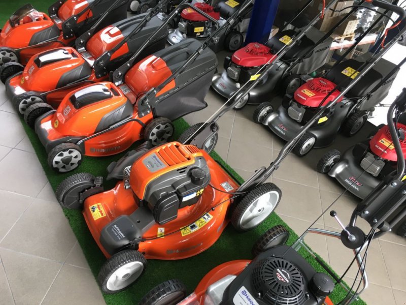 Ranking of the best gasoline lawn mowers in 2026