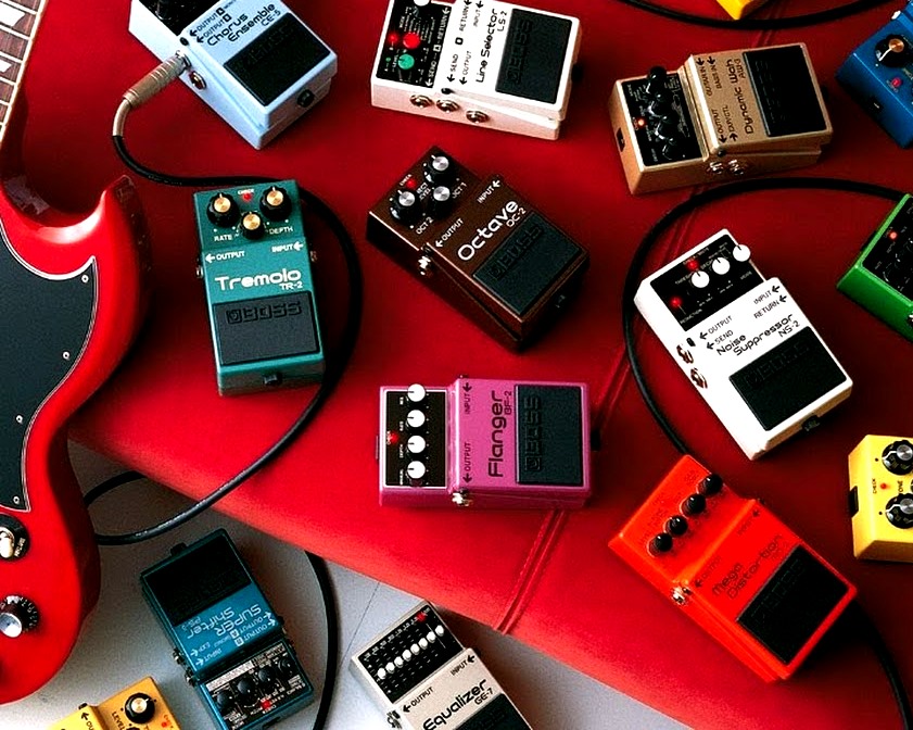 Rating of the best effects pedals for electric guitars for 2026