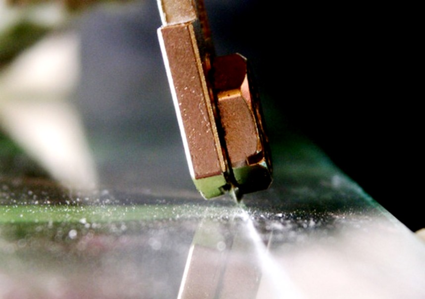 Rating of the best glass cutters for 2026