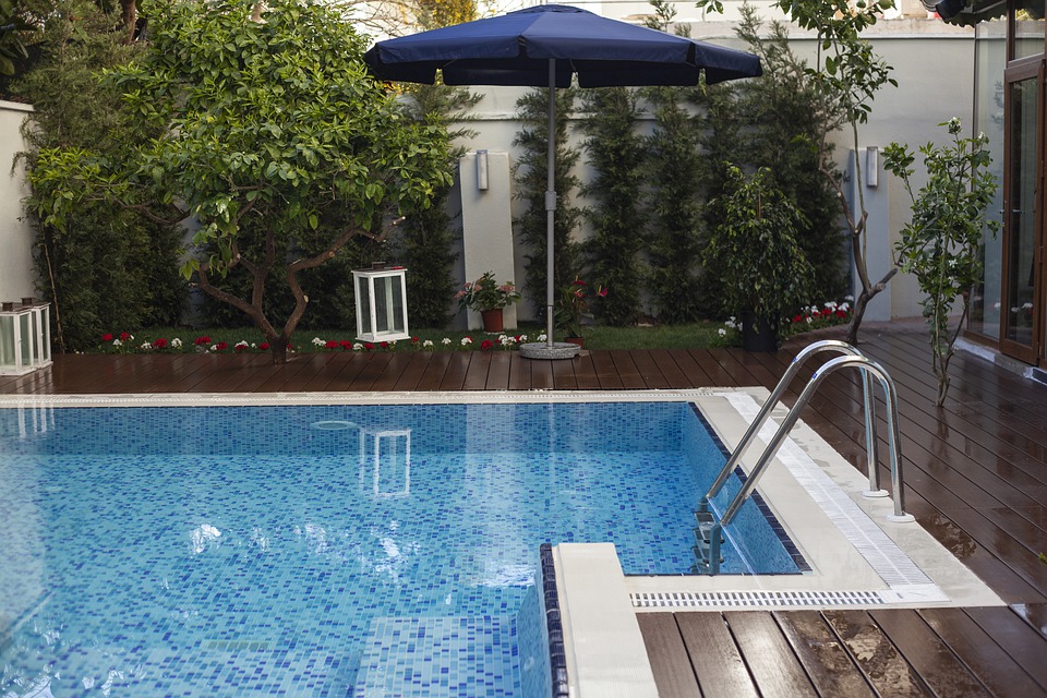Ranking of the best ladders and handrails for swimming pools in 2026