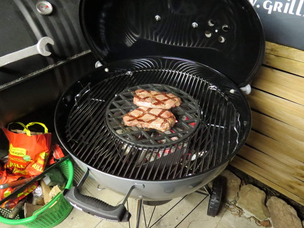 Rating of the best charcoal grills for 2026